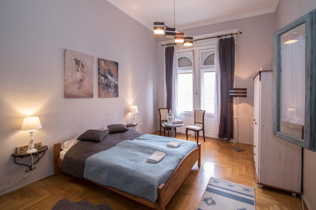 מישקולץ Belvarosi Vintage Apartman A Setaloutcan מראה חיצוני תמונה