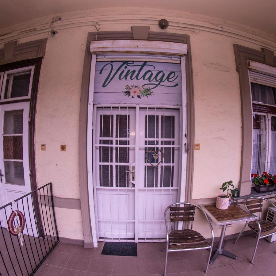 מישקולץ Belvarosi Vintage Apartman A Setaloutcan מראה חיצוני תמונה