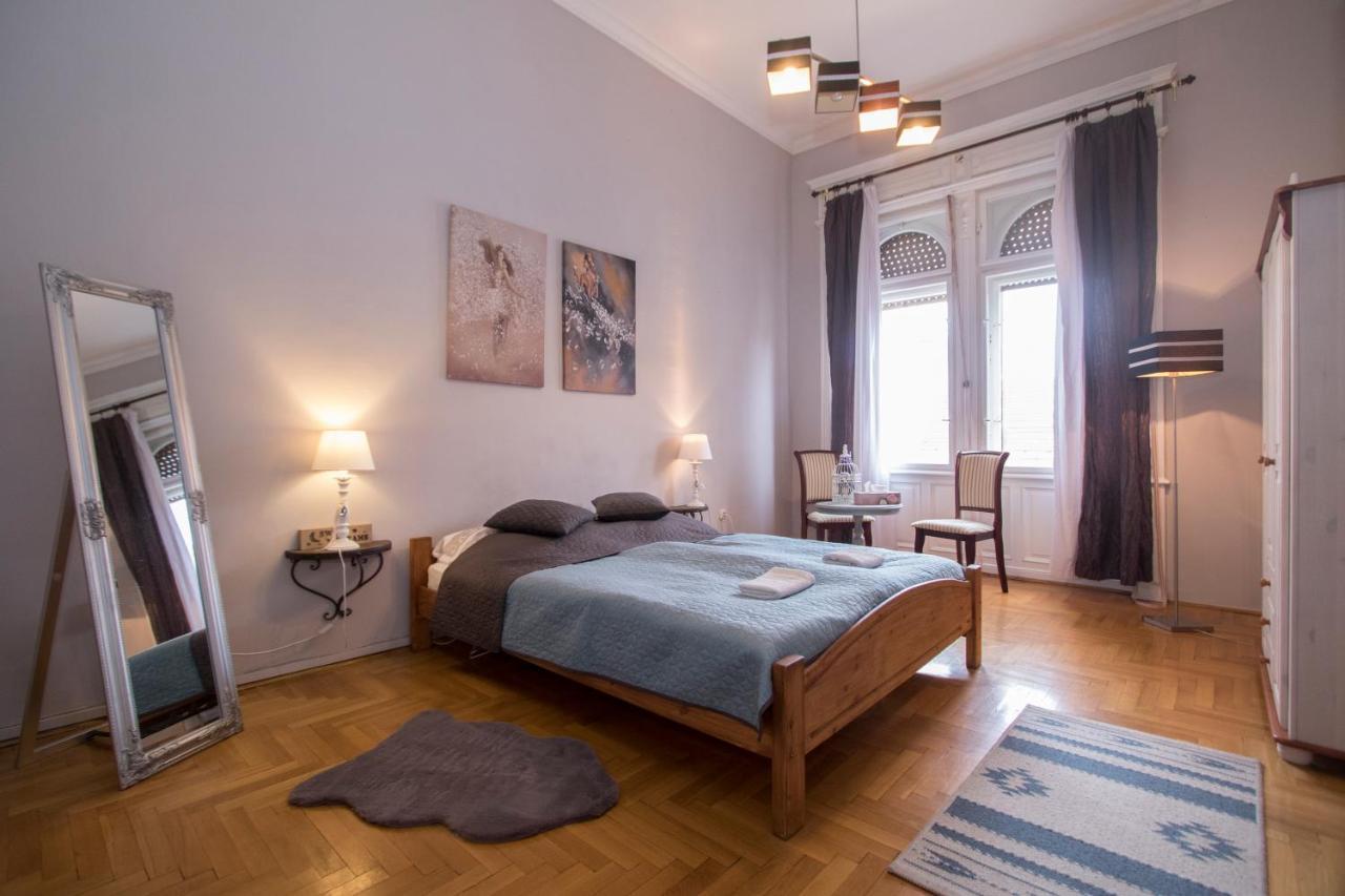מישקולץ Belvarosi Vintage Apartman A Setaloutcan מראה חיצוני תמונה