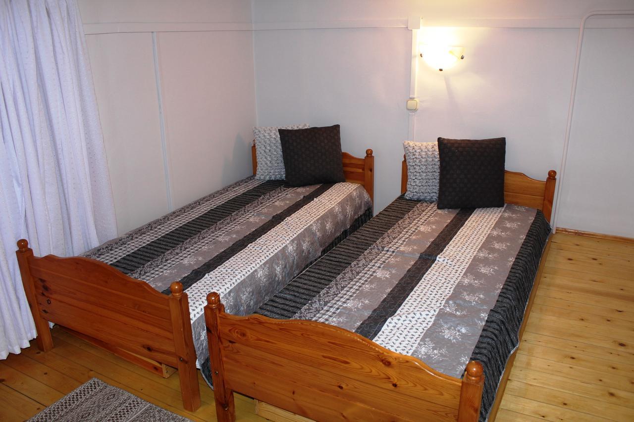 מישקולץ Belvarosi Vintage Apartman A Setaloutcan מראה חיצוני תמונה